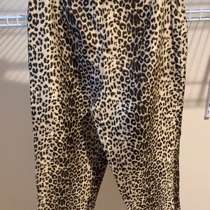 Women’s Capri Pants